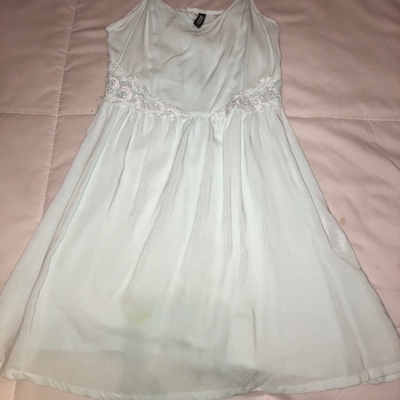 light teal dress with lace detail - Picture 3 of 3